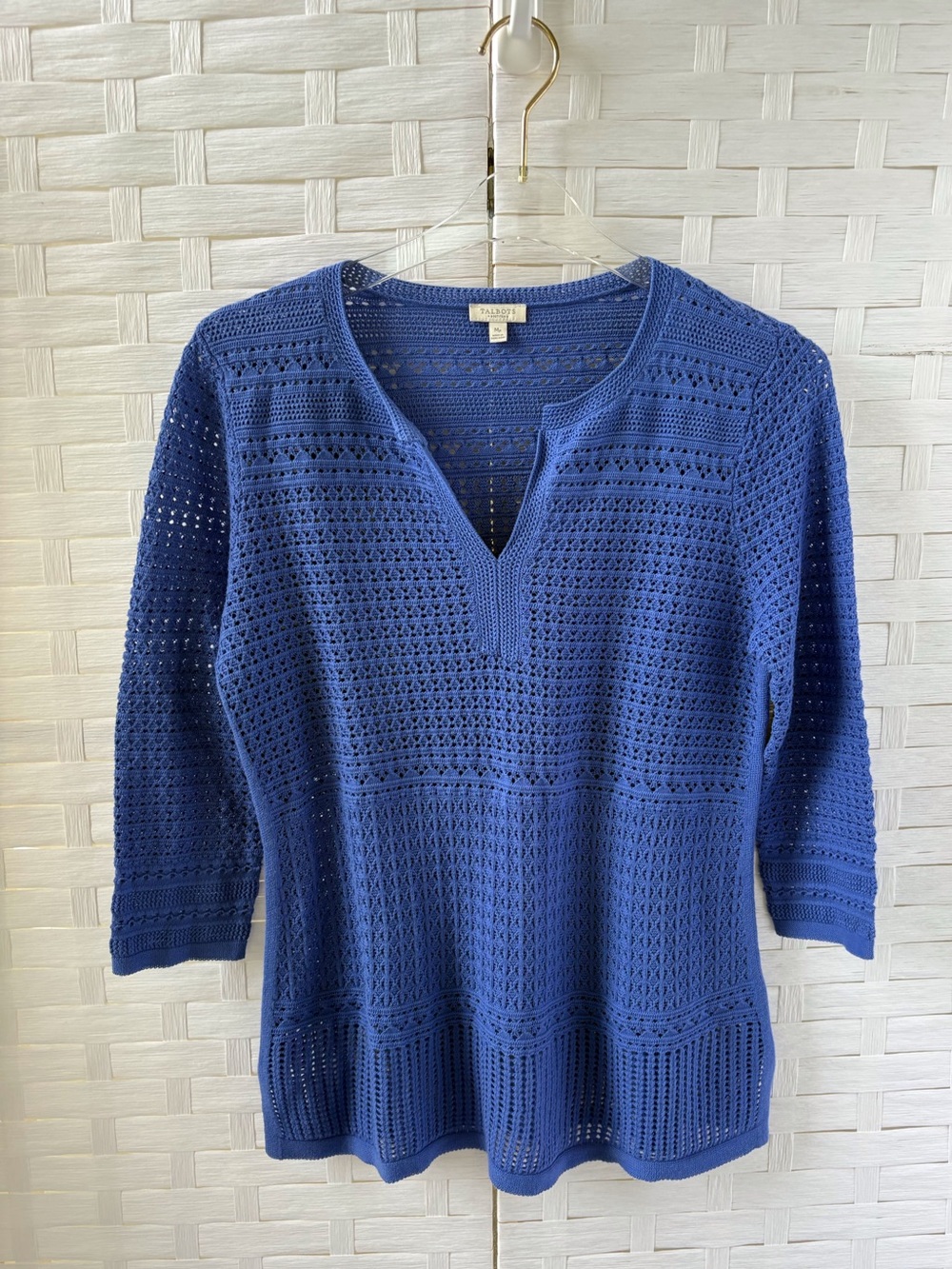 Talbots MP Periwinkle Blue 3/4 Sleeve Split V Neck Lightweight Crochet Sweater